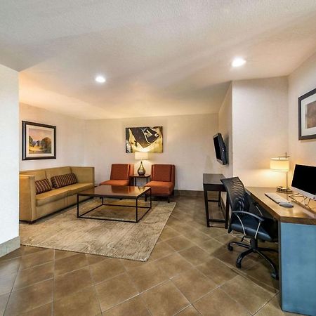 Quality Inn & Suites Garland - East Dallas Εξωτερικό φωτογραφία