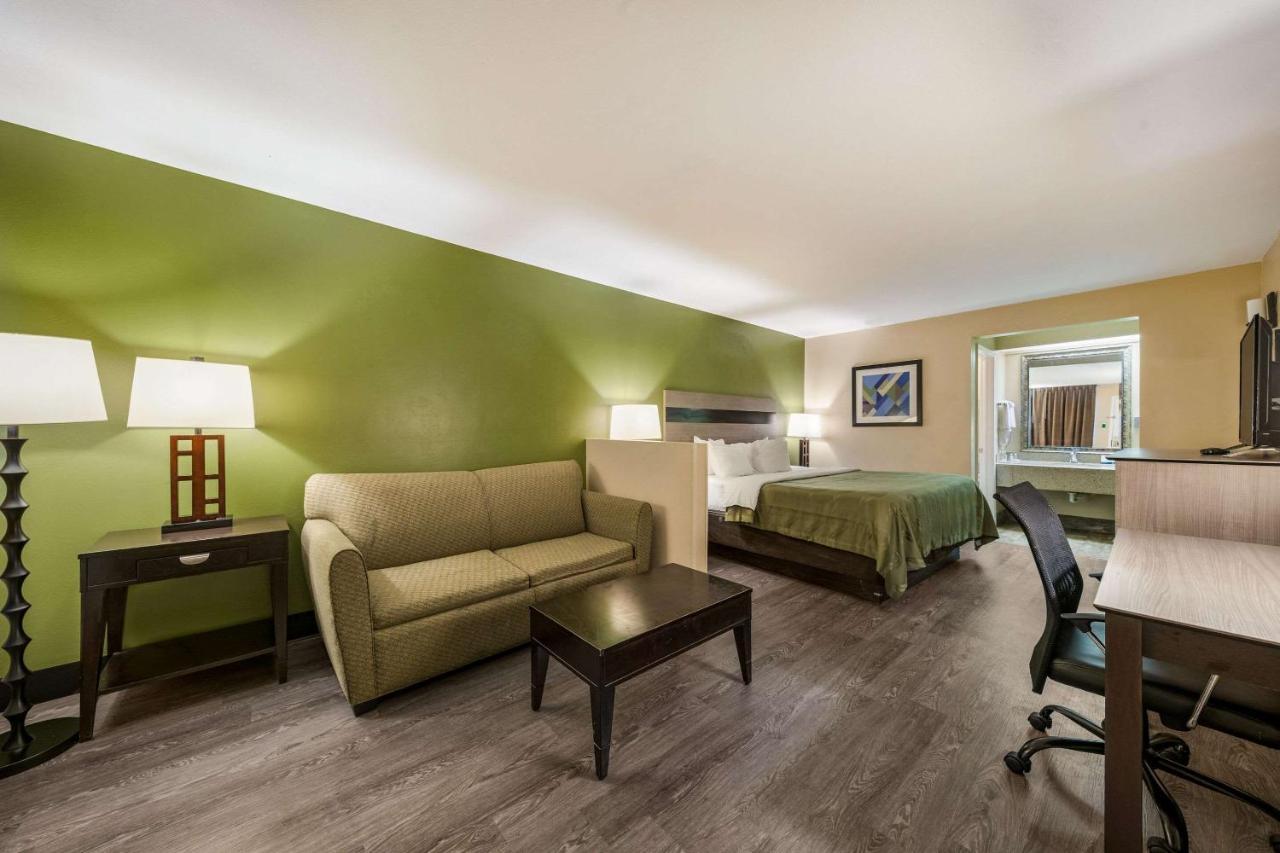Quality Inn & Suites Garland - East Dallas Εξωτερικό φωτογραφία