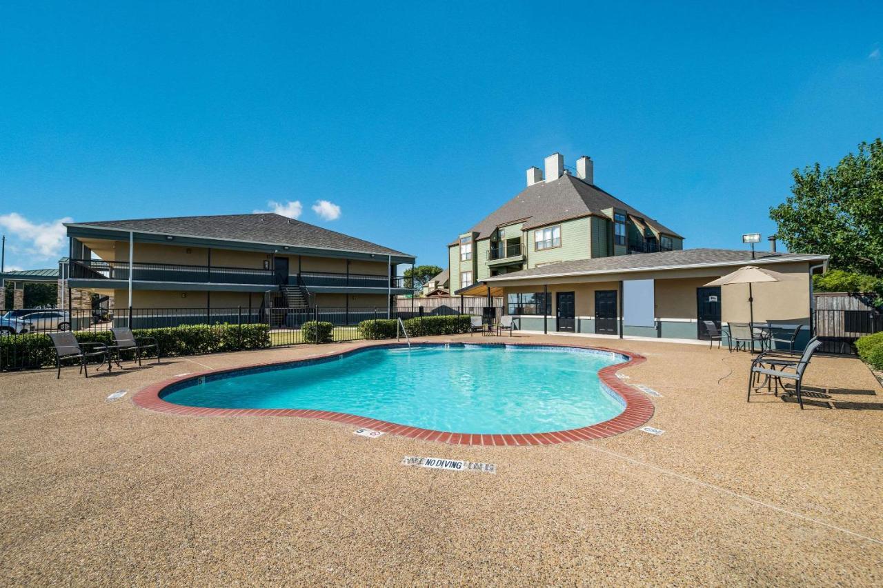 Quality Inn & Suites Garland - East Dallas Εξωτερικό φωτογραφία
