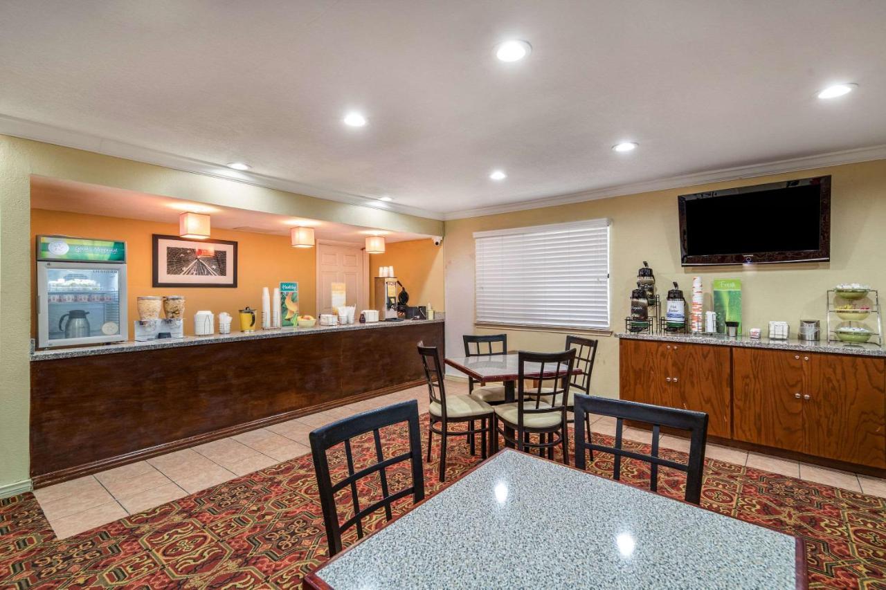 Quality Inn & Suites Garland - East Dallas Εξωτερικό φωτογραφία