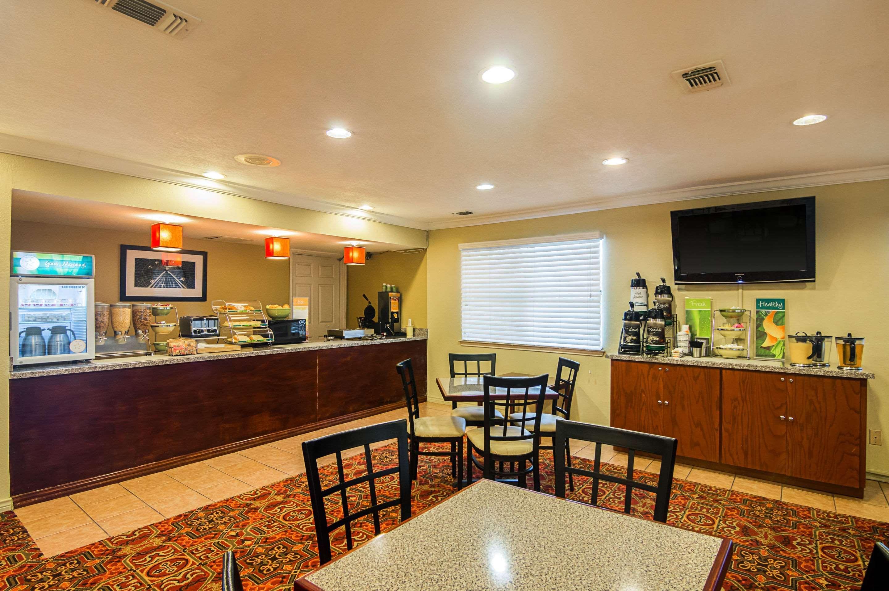 Quality Inn & Suites Garland - East Dallas Εξωτερικό φωτογραφία