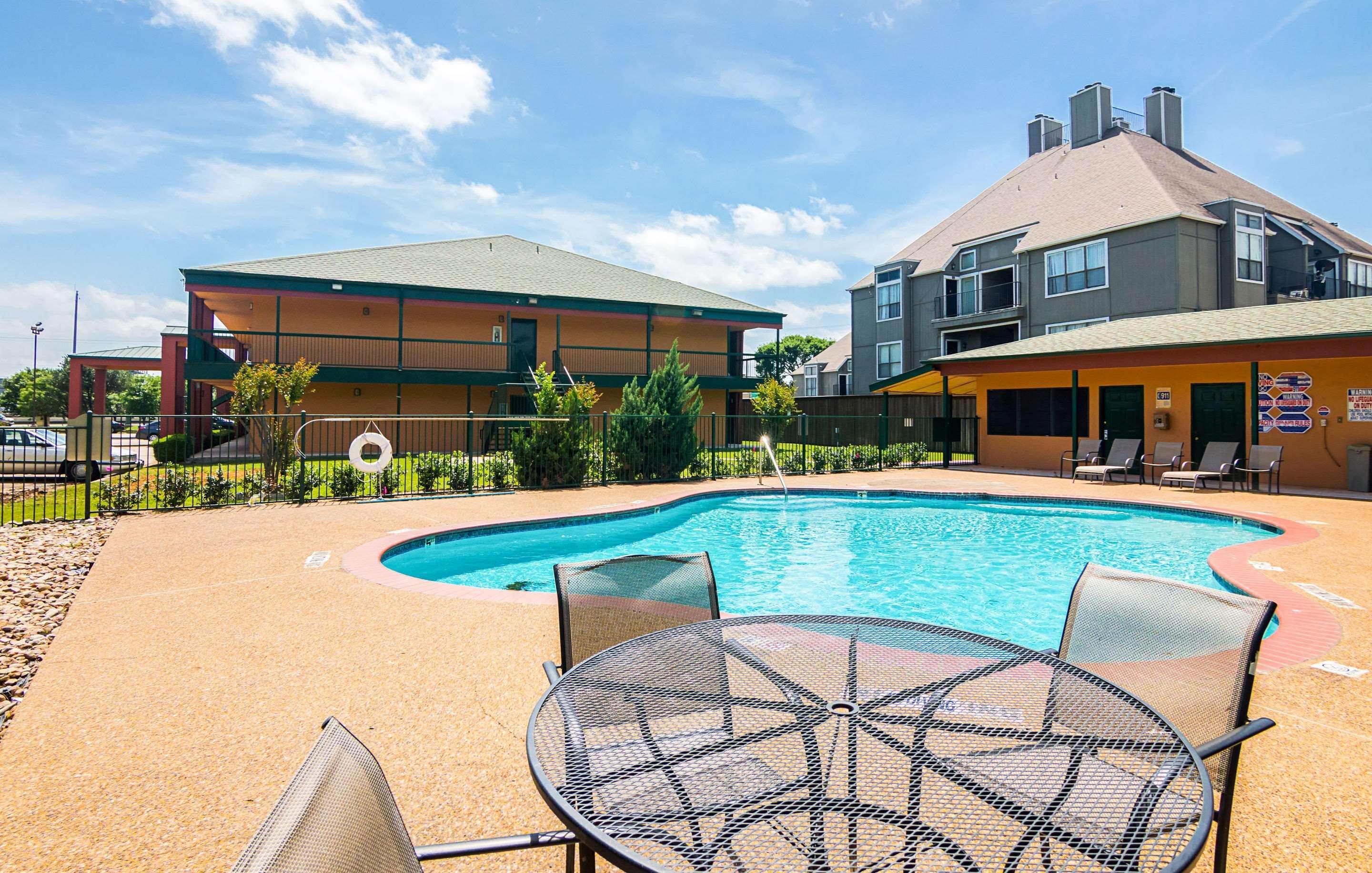 Quality Inn & Suites Garland - East Dallas Εξωτερικό φωτογραφία