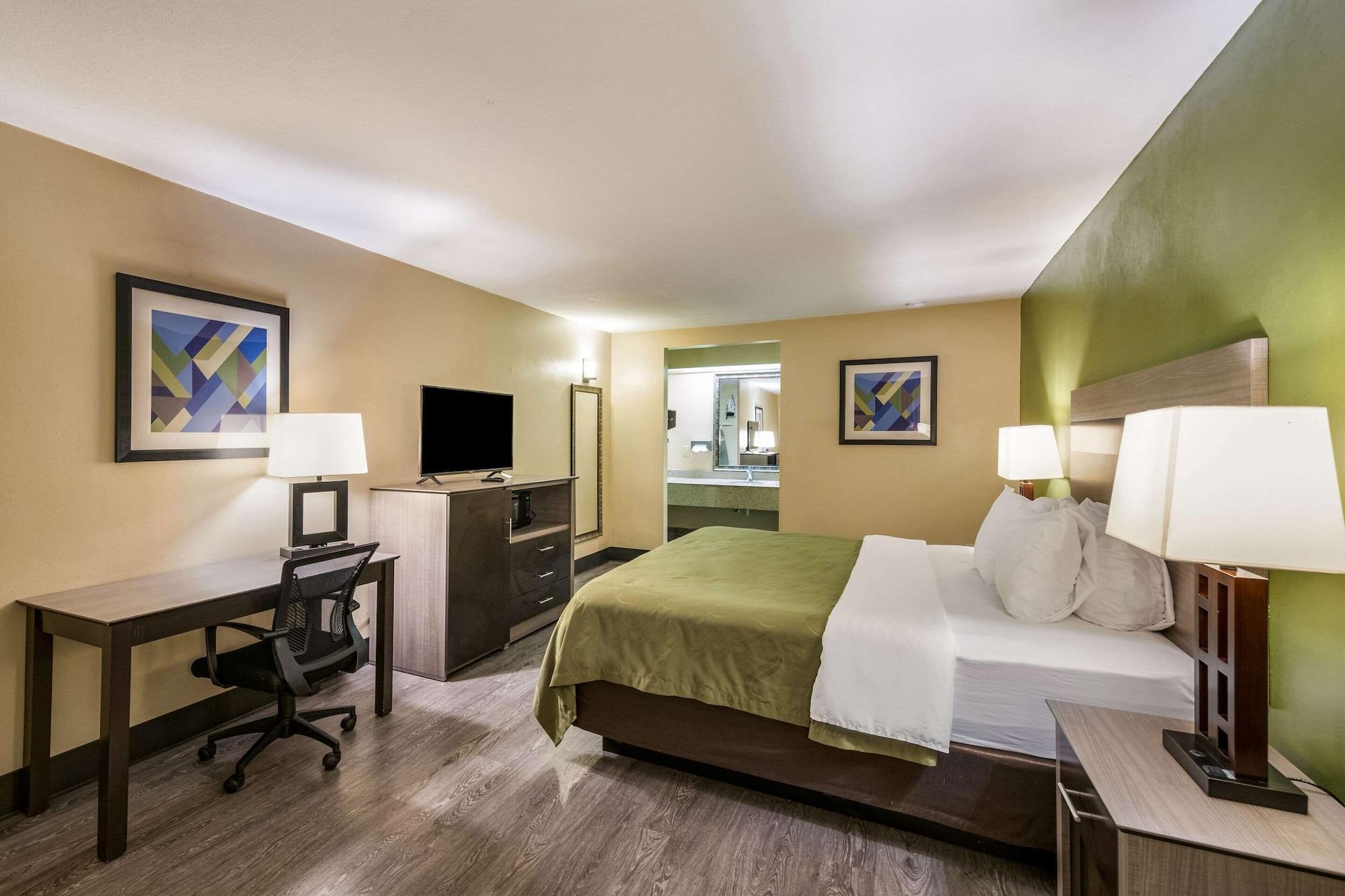Quality Inn & Suites Garland - East Dallas Εξωτερικό φωτογραφία
